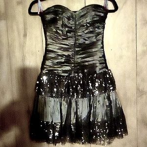 Betsey Johnson silver/metallic gray strapless mini formal dress size 4